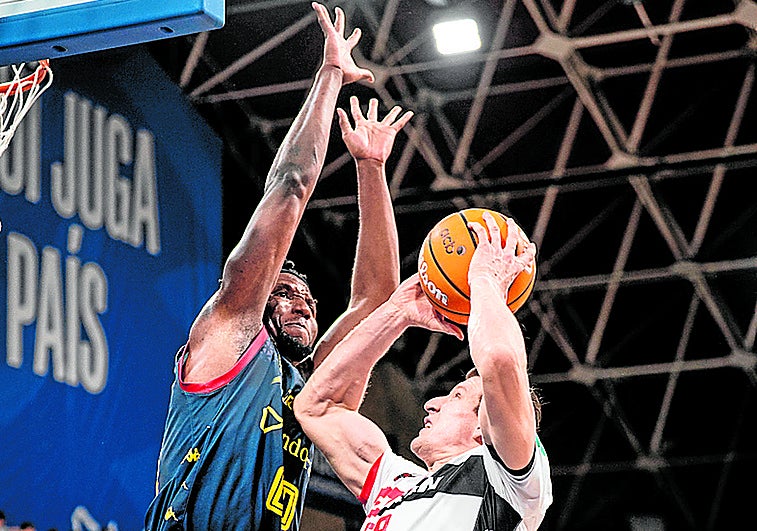 Shannon Evans evita la cuadratura del círculo